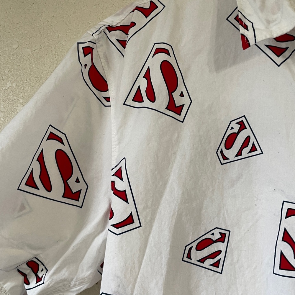 Men’s Superman Short Sleeve Shirt - Picture 3 of 5